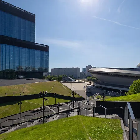 Air-conditioned With Parking Near Spodek By Renters